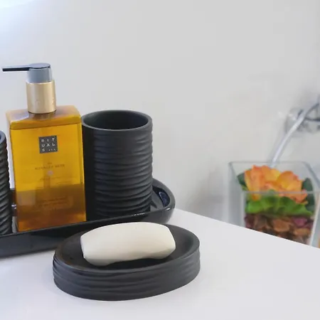 Ferienhaus Ruhiges Modernes Haus Parkplatz Wlan Whirlpool