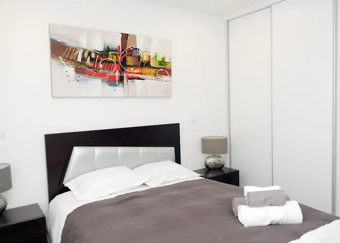 Ruhiges Modernes Haus Parkplatz Wlan Whirlpool * Aveiro